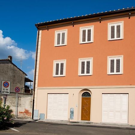 Hotel Tana Dell'Orso Ponsacco Zewnętrze zdjęcie